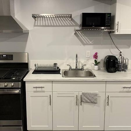 Apartamento *Cozy, Newly Renovated, Fully Equipped* Hamilton Exterior foto