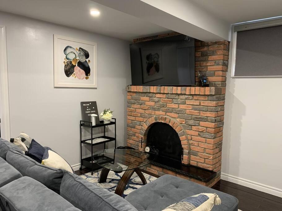 Apartamento *Cozy, Newly Renovated, Fully Equipped* Hamilton Exterior foto